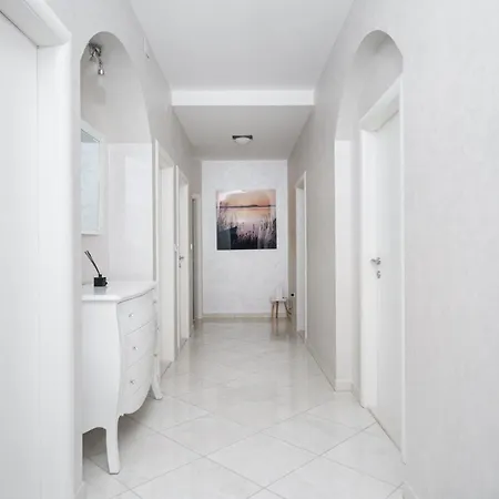 Luxury Rosalia Villa